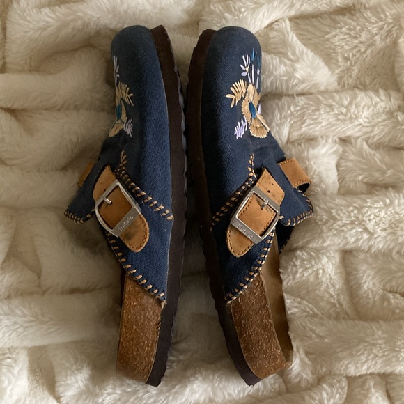 Blue floral embroidered Birkenstock clogs 38 - Picture 13 of 16